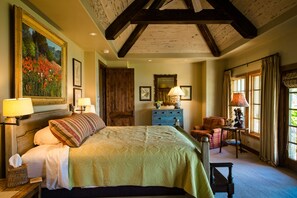 5 bedrooms, WiFi, bed sheets
