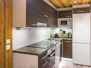 Unclassified image, 2 of 17, button - Luppokero 3 by Interhome (Pelkosenniemi)