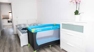2 Schlafzimmer, Bügeleisen/Bügelbrett, Reisekinderbett, kostenloses WLAN