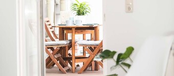 Spacious apartment | roof terrace | old town | parking available