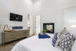 4 Schlafzimmer, Bügeleisen/Bügelbrett, WLAN, Bettwäsche