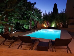 Piscine extérieure, piscine chauffée