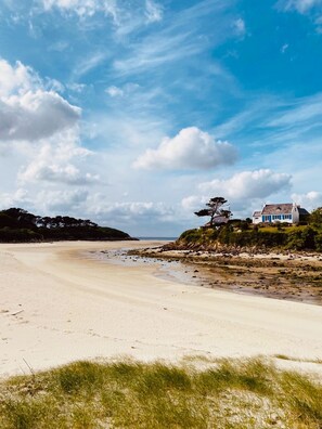 Am Strand, Liegestühle, Strandtücher