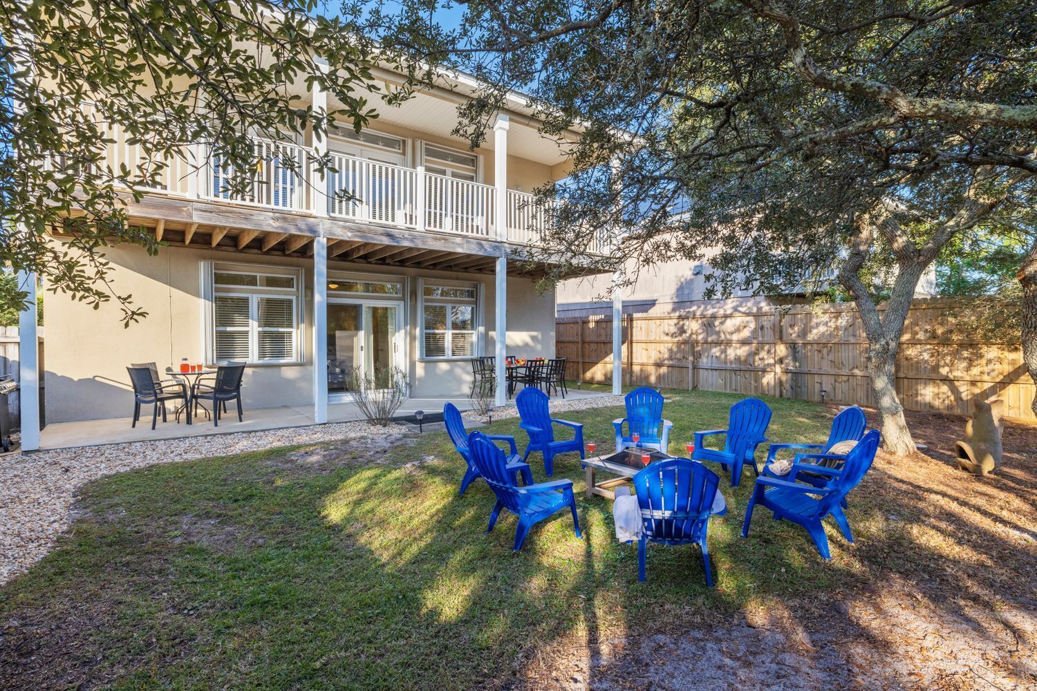 It's 5 o'clock Somewhere w/ Game Room & Fire Pit Sleeps 9 Dog Friendly