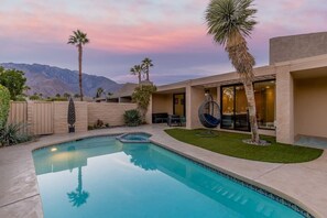 Outdoor pool, a heated pool - Stylish Palm Springs Retreat with Pool (Palm Springs)