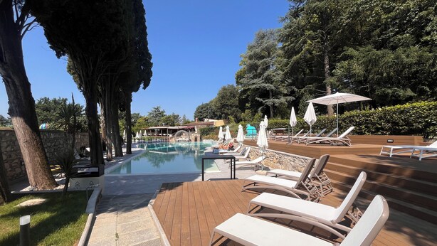 12 piscinas al aire libre
