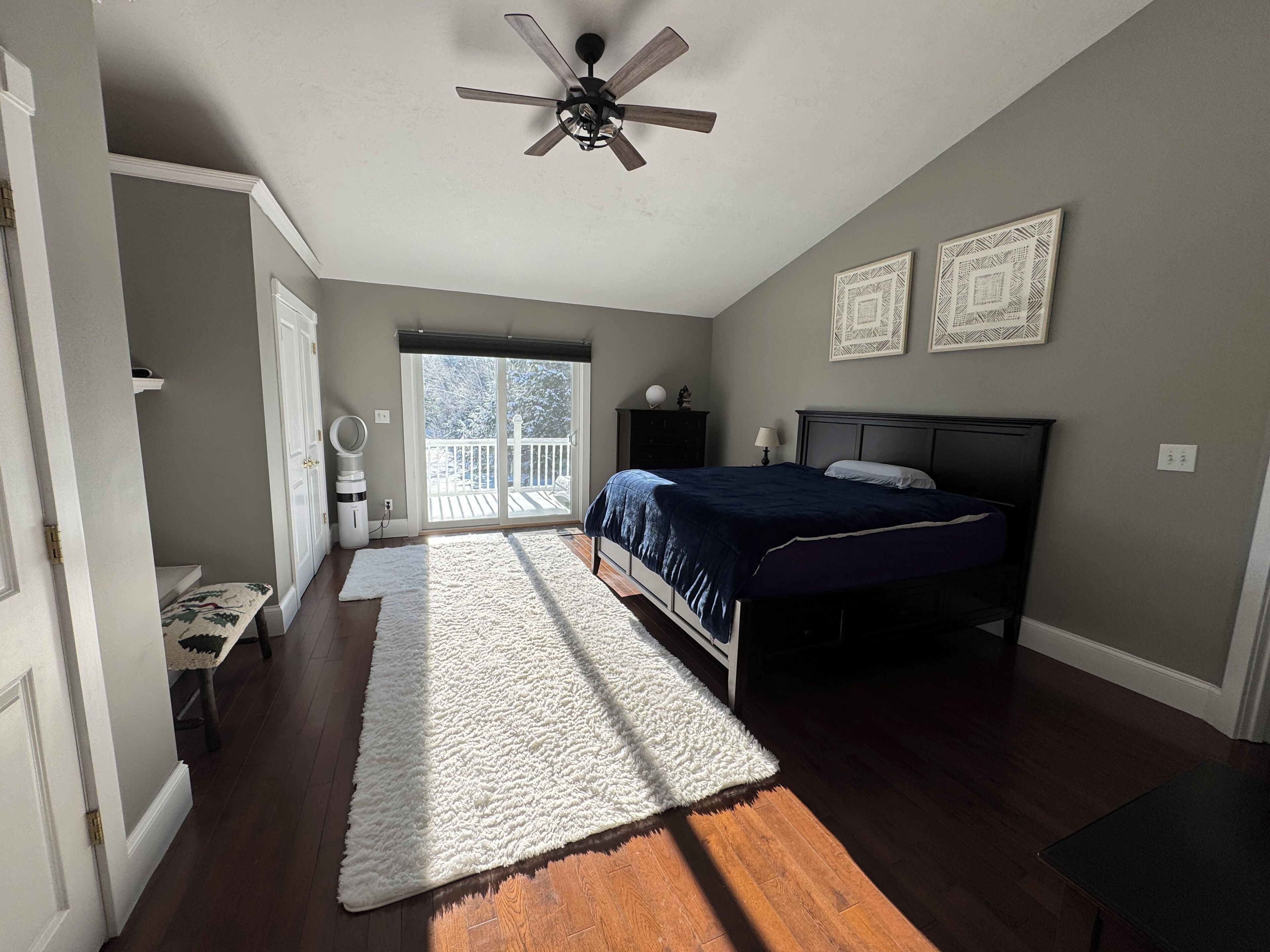 3 bedrooms, in-room safe, desk, iron/ironing board