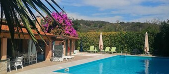 APARTMENT IN VILLA X 4 PEOPLE ABOUT 2 KM FROM THE SEA HOT-HUB POOL  