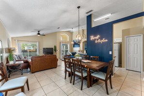 Interior - Perfect Getaway-4Bdrm Villa W/Pool in Gated Resort (Kissimmee)