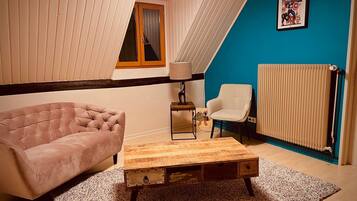 Télévision, cheminée