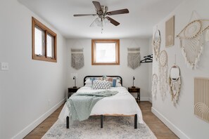 1 bedroom, desk, iron/ironing board, free WiFi