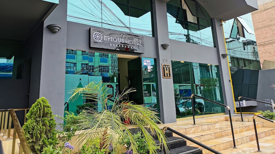 EPIQUS HOTEL
