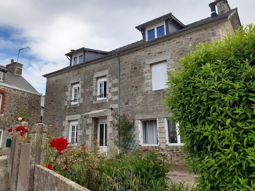 Family home between Dinard and Dinan