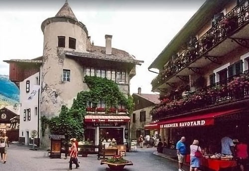 LA COURTIONE APPARTEMENT DANS CHALET