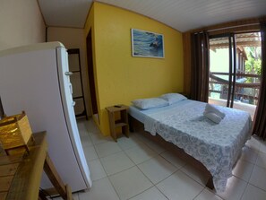 Standard Room, 1 Double Bed, Pool View | Hypo-allergenic bedding, free WiFi - Pousada El Pátio da Ferrugem (Garopaba)