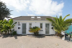 Exterior - Portside (St Ives)