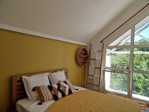 3 chambres, fer et planche à repasser, lit parapluie, Wi-Fi gratuit