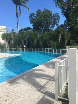 Piscine extérieure