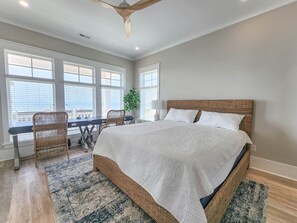 4 chambres, fer et planche à repasser, accès au Wi-Fi (inclus)