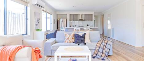 TV, Netflix, streaming services, offices