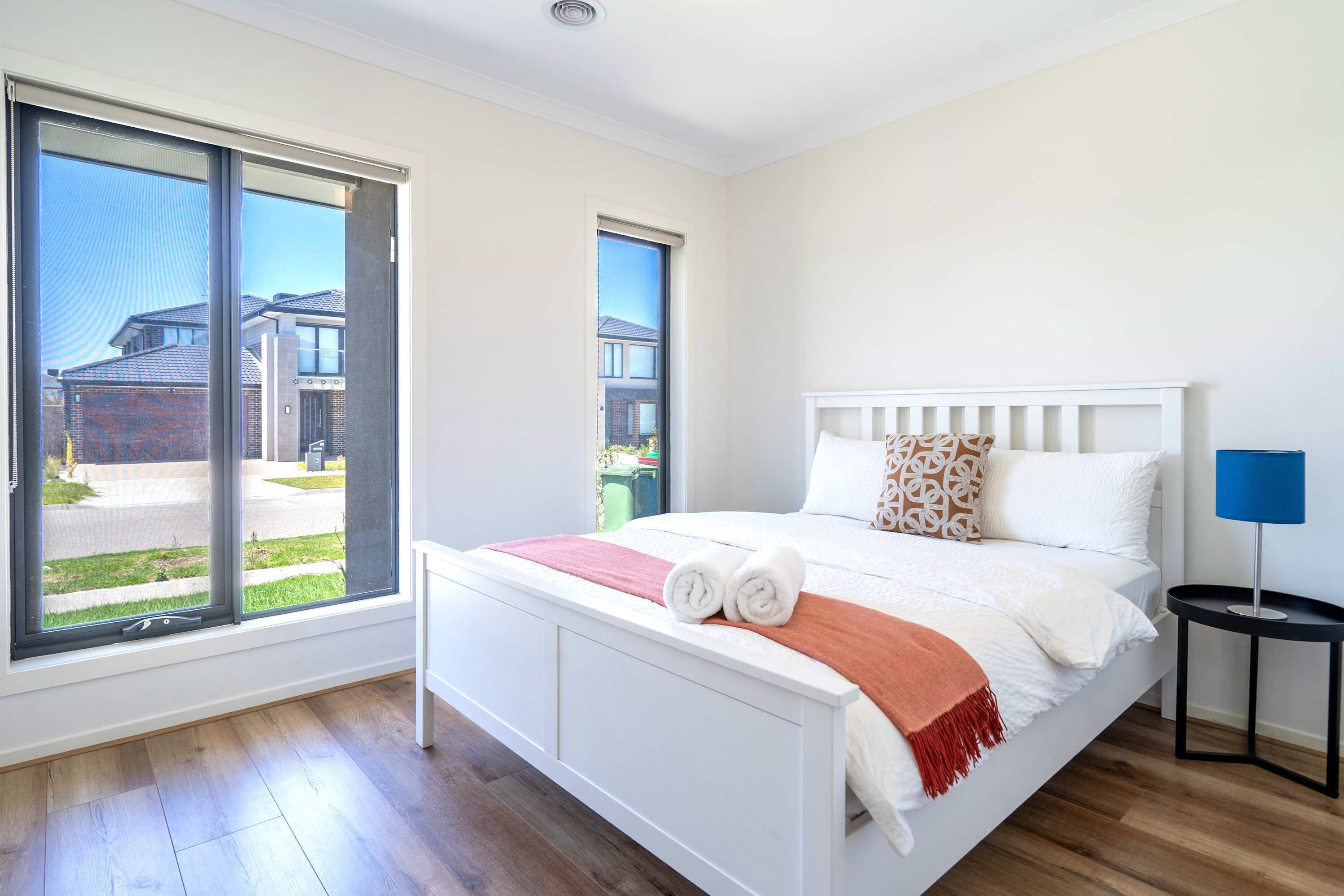 4 bedrooms, desk, iron/ironing board, WiFi