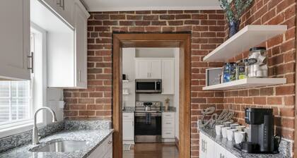 Cozy, Spacious Home Downtown Close to Night Life