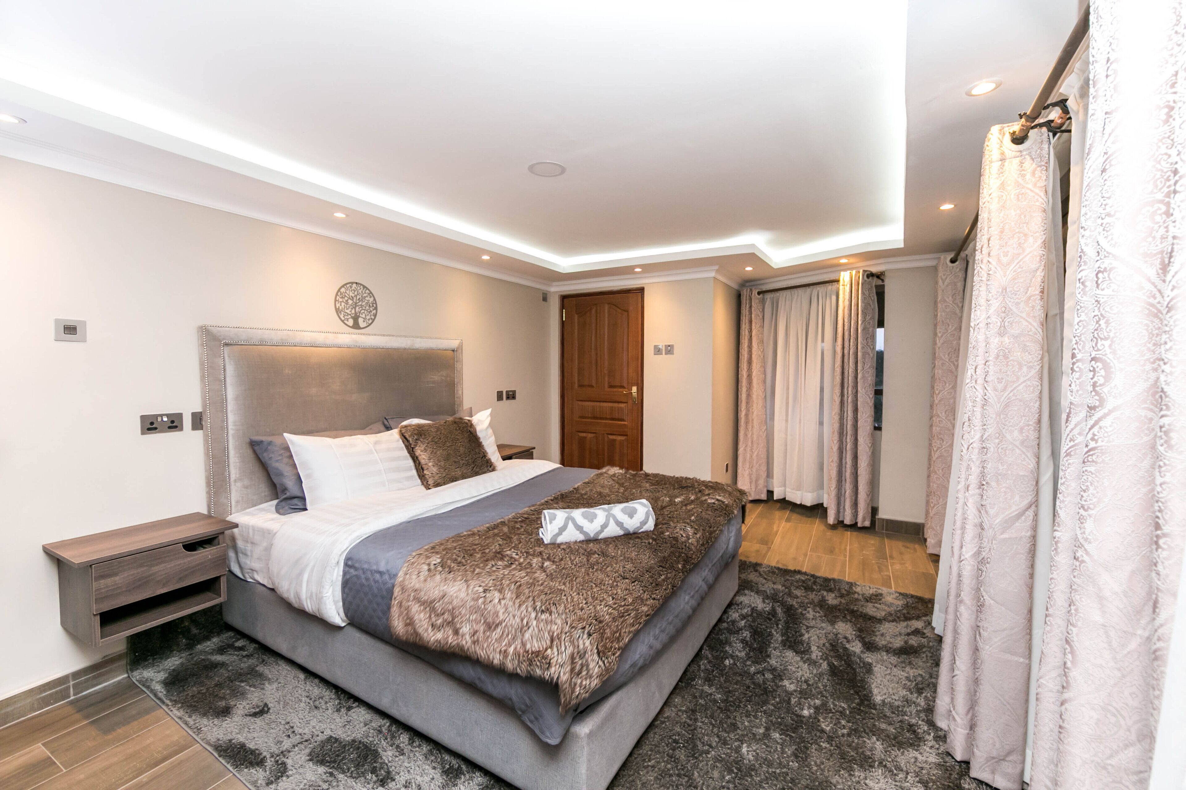 Luxury Studio Suite | Pillowtop beds, laptop workspace, blackout drapes, soundproofing