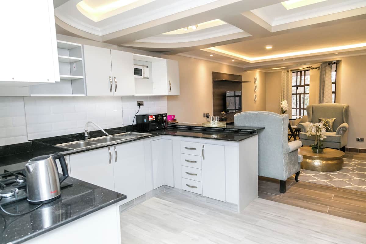 1 bedroom, pillow-top beds, laptop workspace, blackout curtains