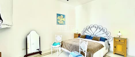 2 soverom, strykejern/-brett, wi-fi (inkludert) og sengetøy