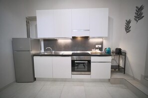 Fridge, oven, stovetop, dishwasher - Modern apartment ❴ 300 mt. from PORTA NUOVA ❵ (Torino)