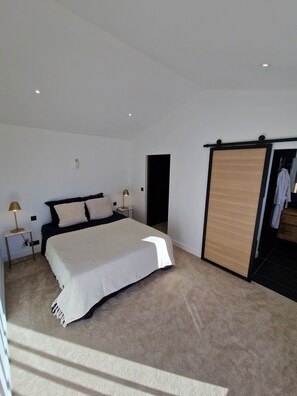 3 bedrooms, free WiFi, wheelchair access