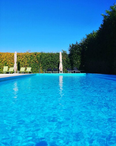 BEAUTIFUL APARTMENT X 5 WITH HOT-HUB POOL ABOUT 2 KM FROM THE SEA