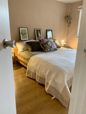 2 chambres, fer et planche Ă repasser, Wi-Fi, draps fournis