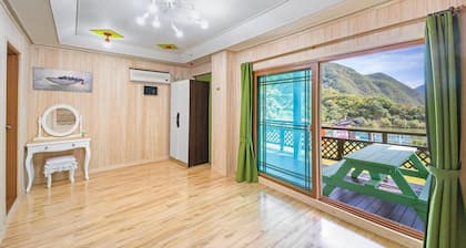 Yeongwol Gangeulpumeunsoo Pension