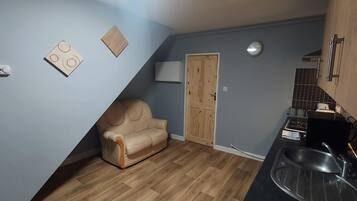 Apartment, Multiple Beds | Interior