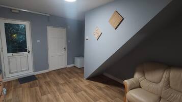 Apartment, Multiple Beds | Interior