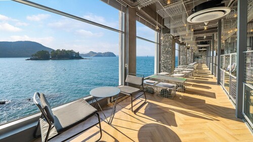 Yeosu Amofu Poolvilla