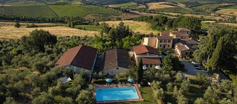 Farmhouse Colombaiolo Apartment Simona with swimming pool