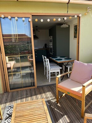 Outdoor dining - House in the historic heart of Fréjus (Fréjus)