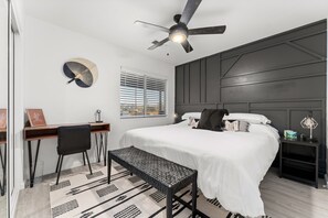 3 bedrooms, desk, travel cot, free WiFi - Vista del Valle 🌵 Pickleball + Pitch&Putt + Hot Tub + Pool (Joshua Tree)