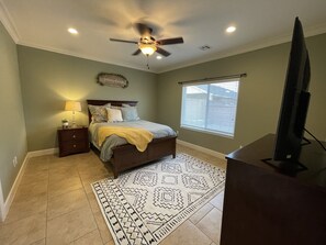 3 bedrooms, iron/ironing board, WiFi, bed sheets