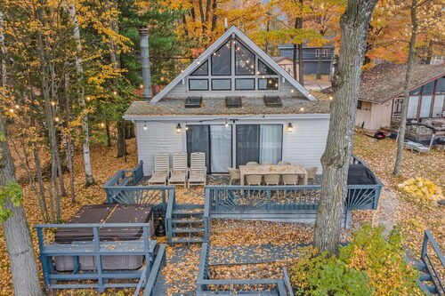 Hale Haven - Lake House w/ Hot Tub and Loft