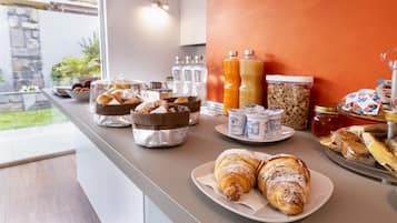 Desayuno a la carta incluido todos los días