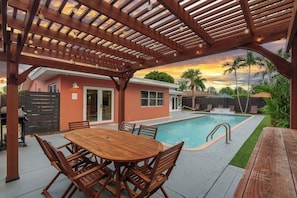 Outdoor pool, a heated pool