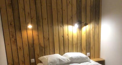 Chalet à 5min du Zoo de la Flèche, à 30min du circuit des 24H du Mans