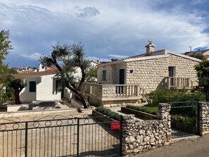 Exterior - Luxury Villa & Studio, suitable for 2 families (Supetar)