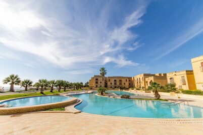 Getaway Npetto Gozitan Villa and Shared P