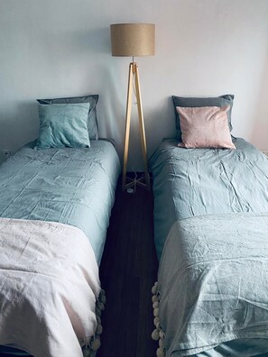 2 bedrooms, Internet