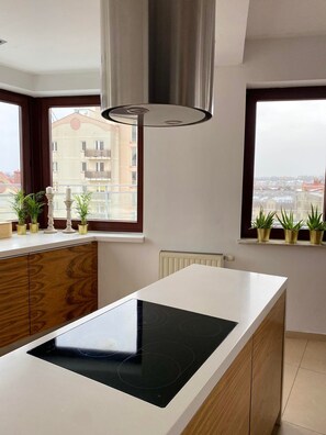 Kühlschrank, Ofen, Geschirrspüler