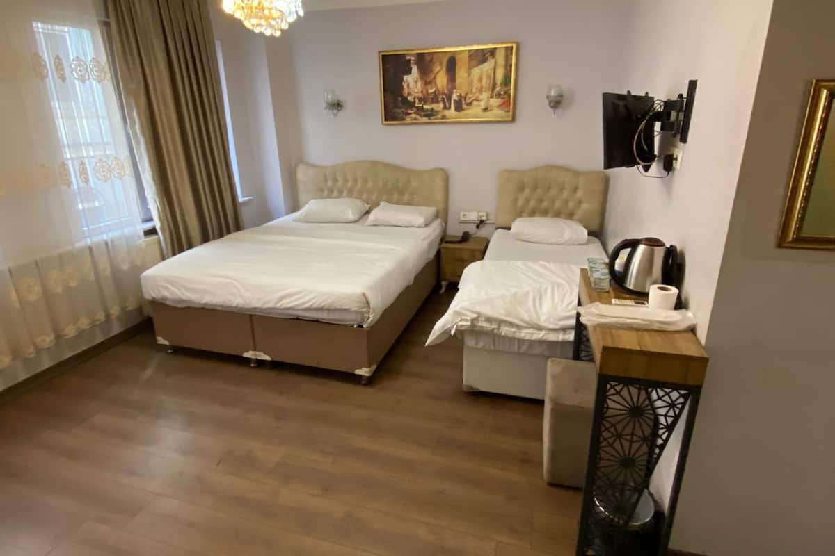 Deluxe Room | Free WiFi, bed sheets